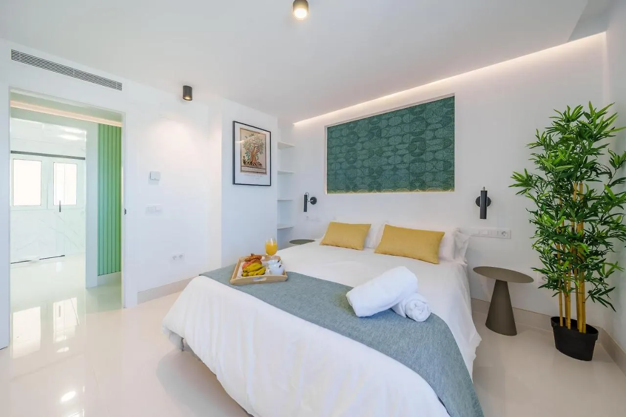 Apartment Near Beach Stunning Views & Comfort Malaga
